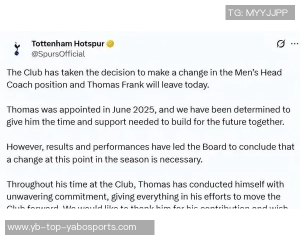 斯彭斯被弗兰克换下引发争议赛后情绪不佳引发关注 斯彭斯被弗兰克换下引发争议赛后情绪不佳引发关注