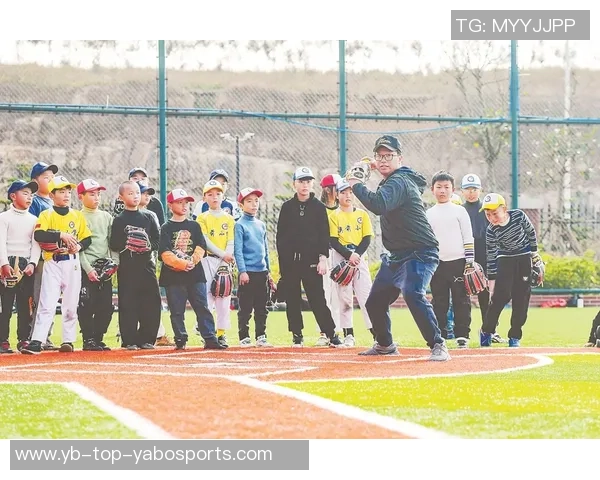 人生如戏澳波短暂执教之路从夺冠到下课再到解雇的悲喜交加 人生如戏澳波短暂执教之路从夺冠到下课再到解雇的悲喜交加